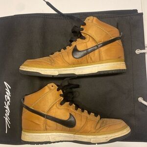 Nike Dunk premium